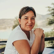 Liliana E.